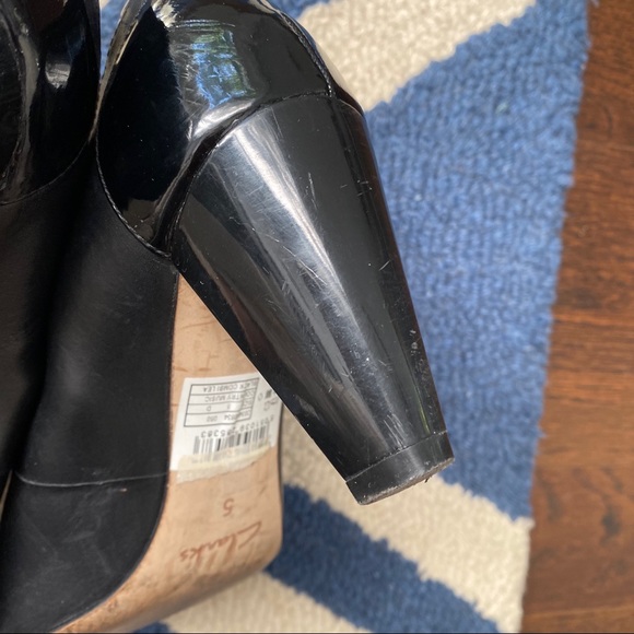 🖤 CLARKS CLASSIC BLACK LEATHER POINTED TOE CHUNKY HEELS! - Picture 10 of 12